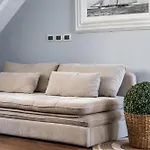 Apartmanhotel White Loft 4*