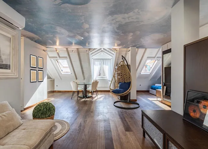 White Loft Aparthotel 4*